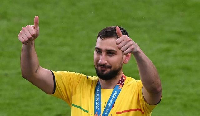 佩林卡：尊重詹姆斯自主决定打多久 期待他能以湖人球员身份退役