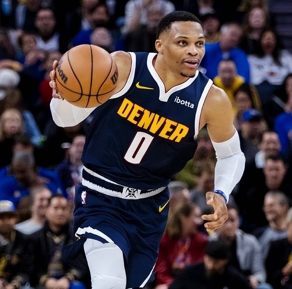 莱昂纳德谈7次失误：还要打得更果断些 更多进入进攻模式