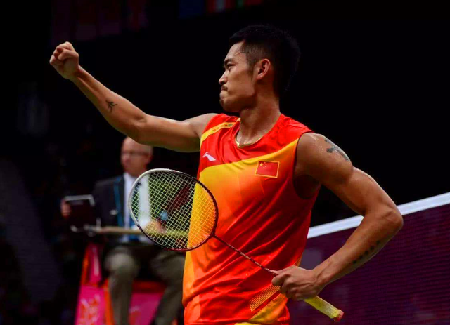 旋转轴与出 旋转轴与出